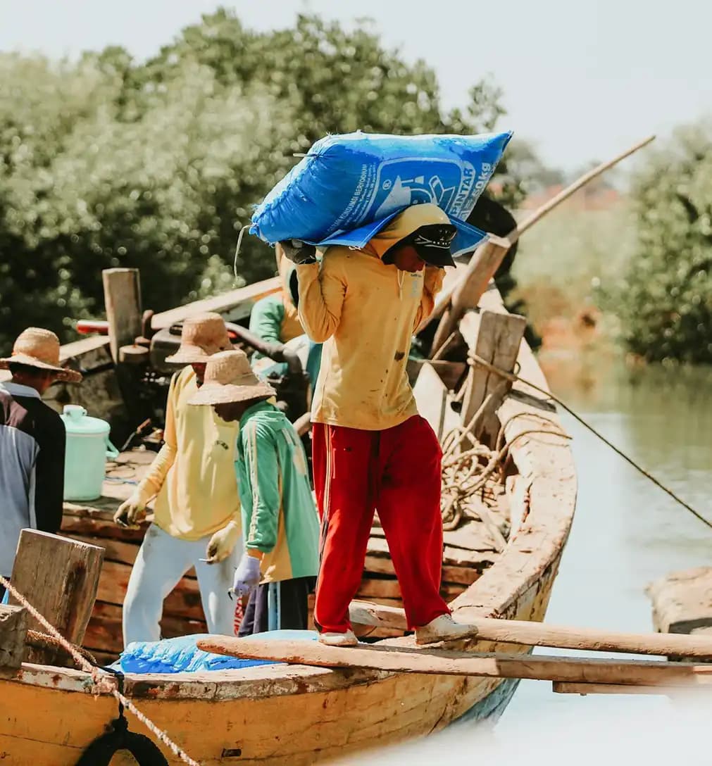 Menekan Tingkat Kemiskinan Ekstrem