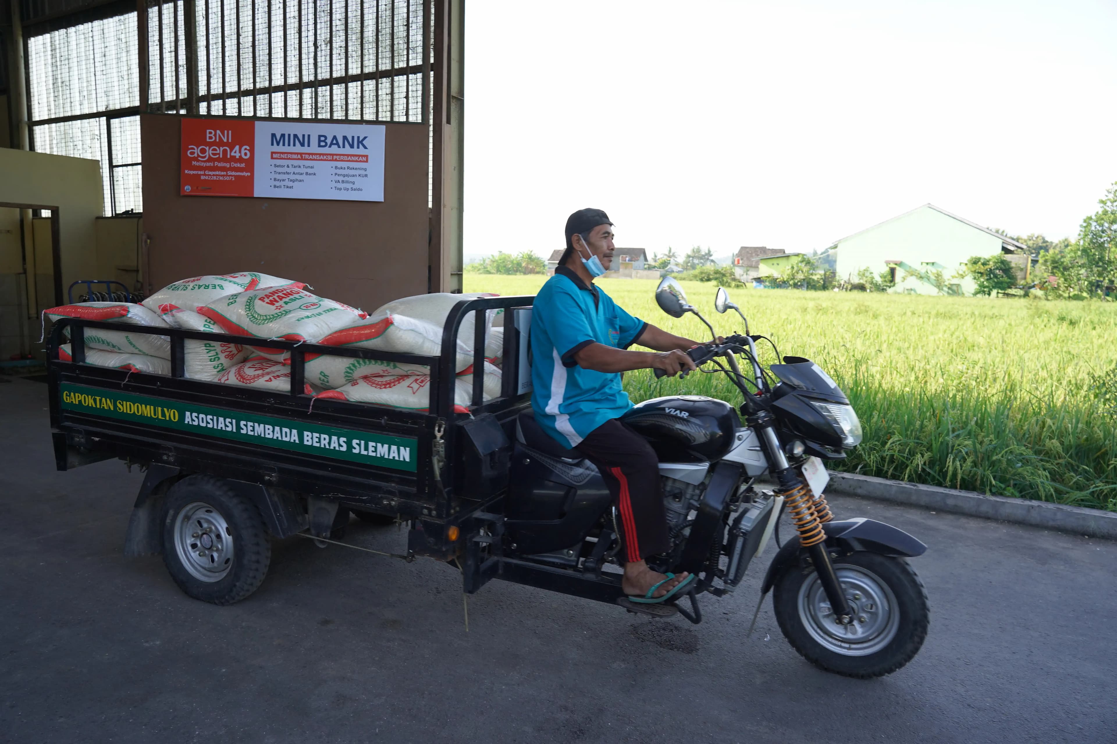 Menekan Pergerakan Tengkulak